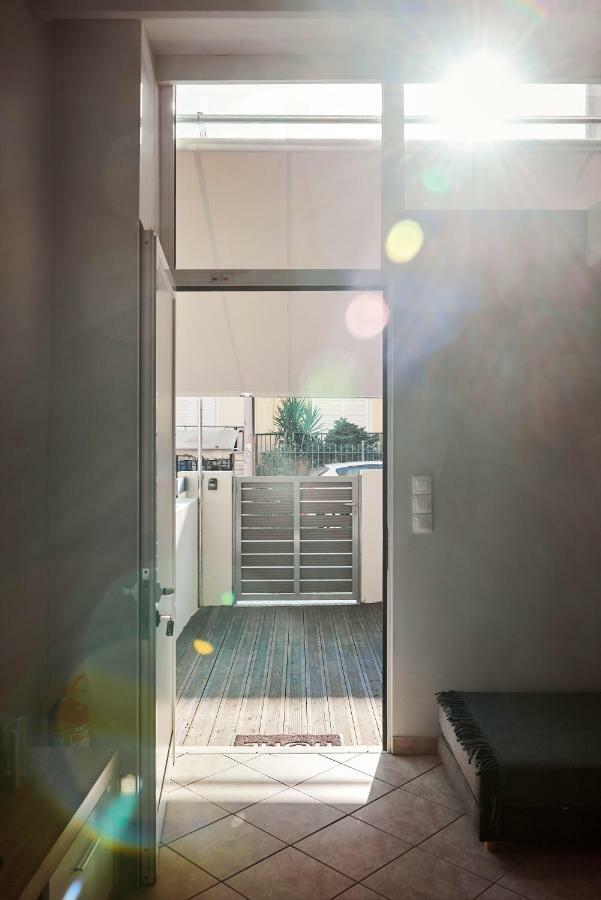 Spacious Apartment-600M From The Subway Athena Bagian luar foto