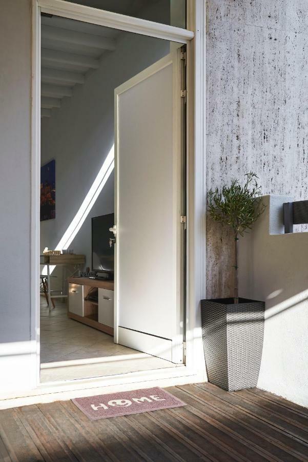 Spacious Apartment-600M From The Subway Athena Bagian luar foto