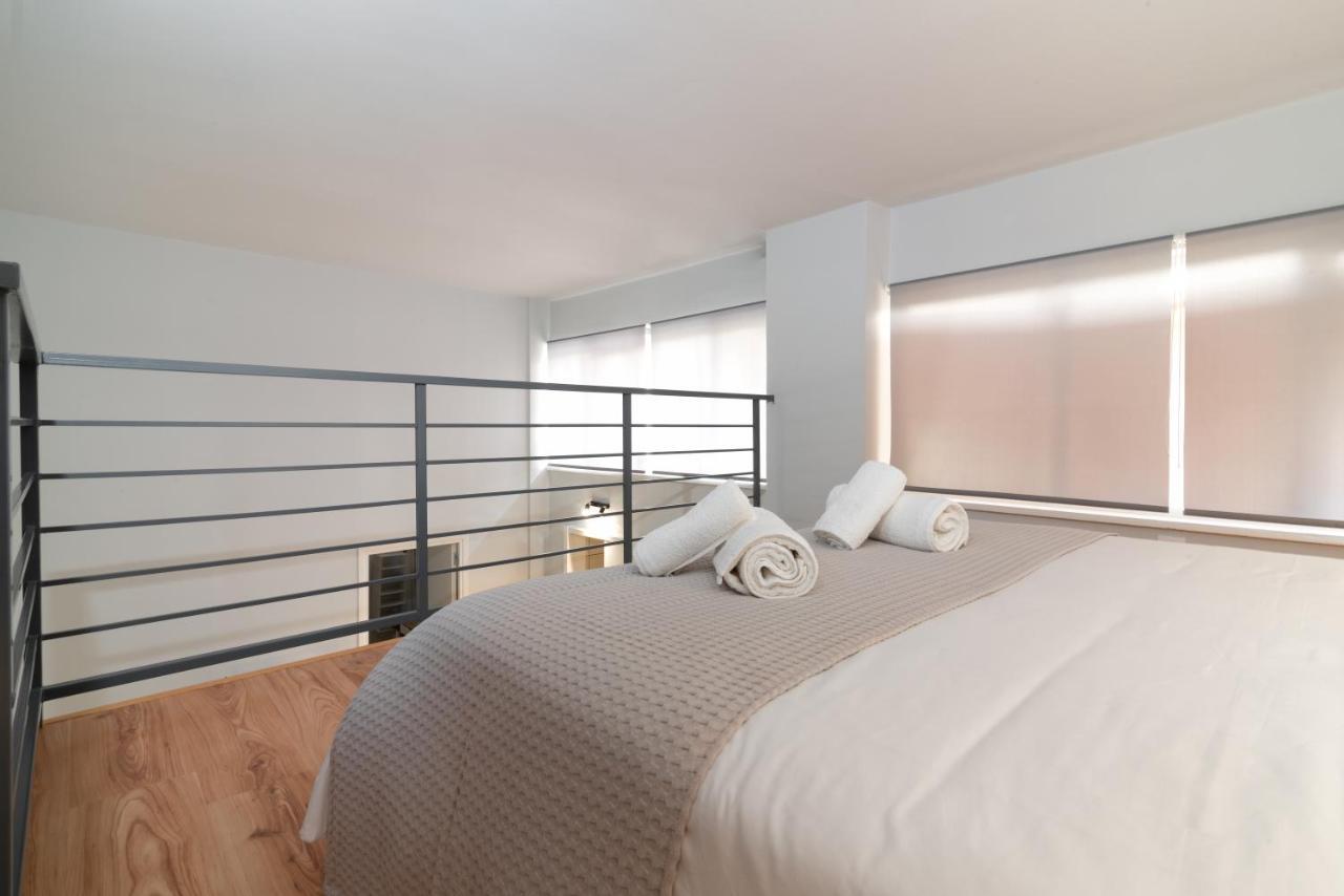 Spacious Apartment-600M From The Subway Athena Bagian luar foto
